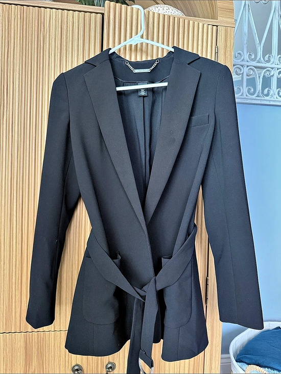 White House Black Market Jackets & Blazers - White House Black Market Belted Black Wrap Blazer Size 4 Like New